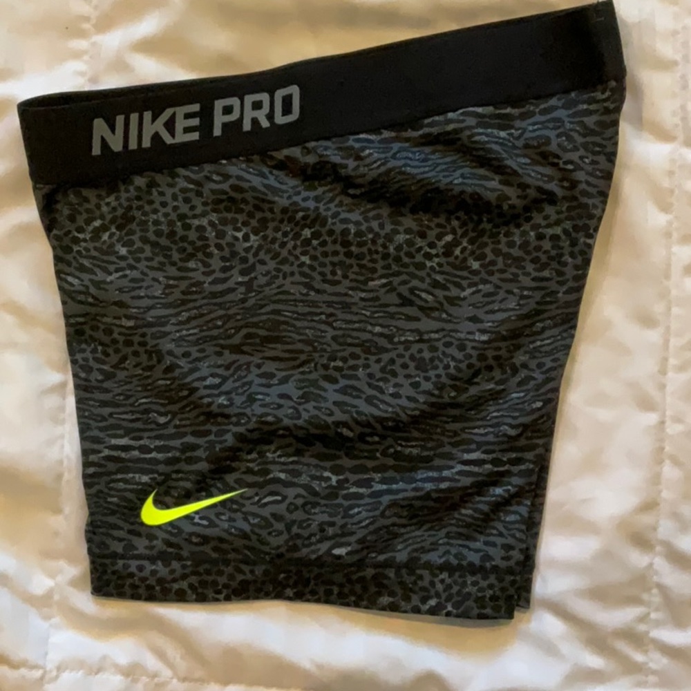 Nike animal print short bike shorts medium